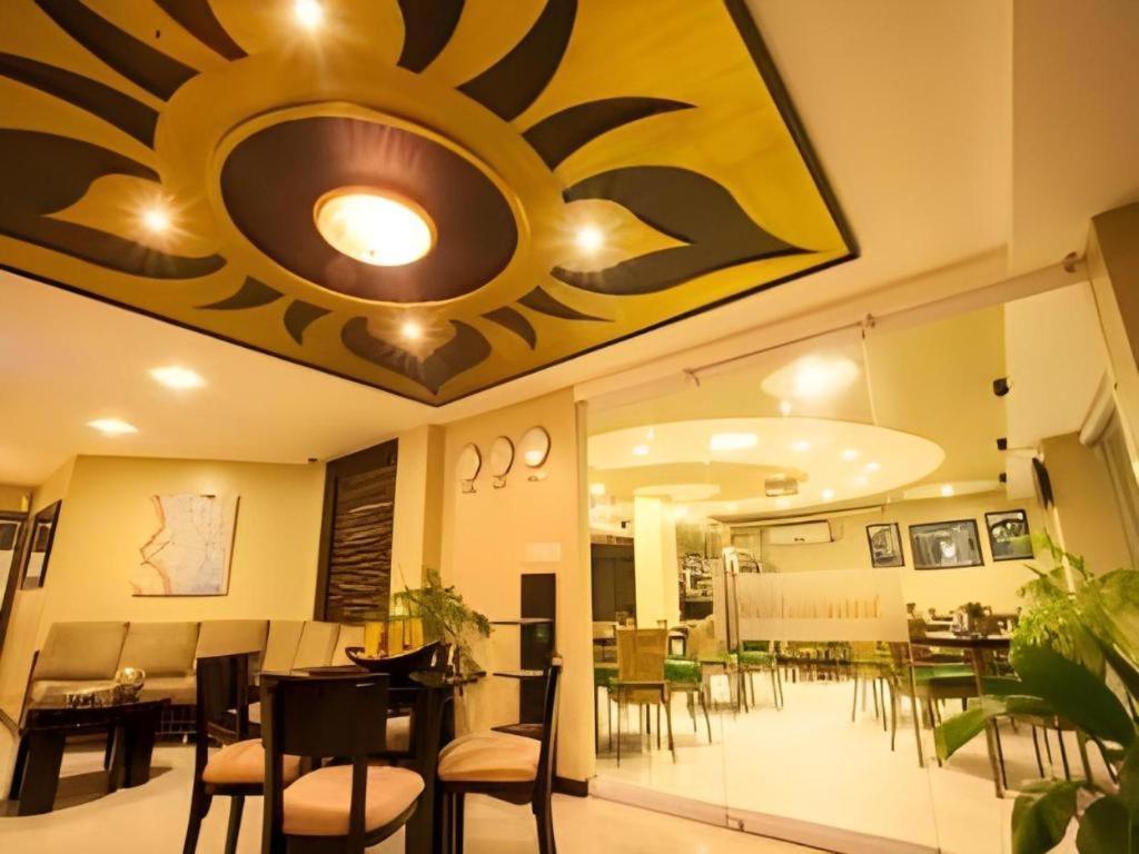 L Square Hotel Tarlac City Exterior foto